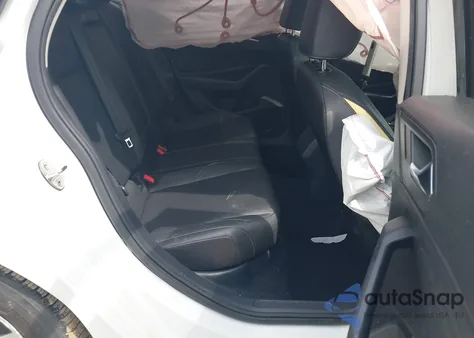 2019 Volkswagen Jetta 1.4T R-Line/1.4T S/1.4T Se z USA, uszkodzony, nr VIN 3VWC57BU1KM096435